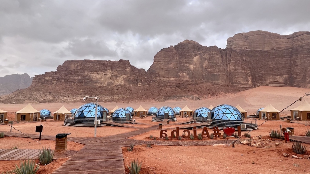 I bubble hotel permettono di vivere la magia delle notti nel Wadi Rum