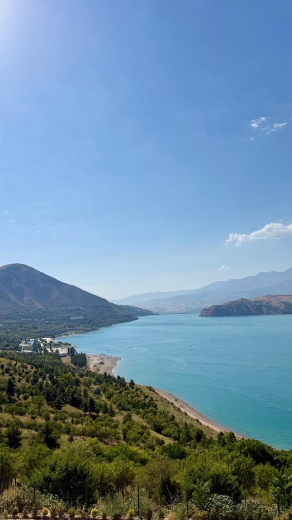 Lago di Charvak Uzbeksitan